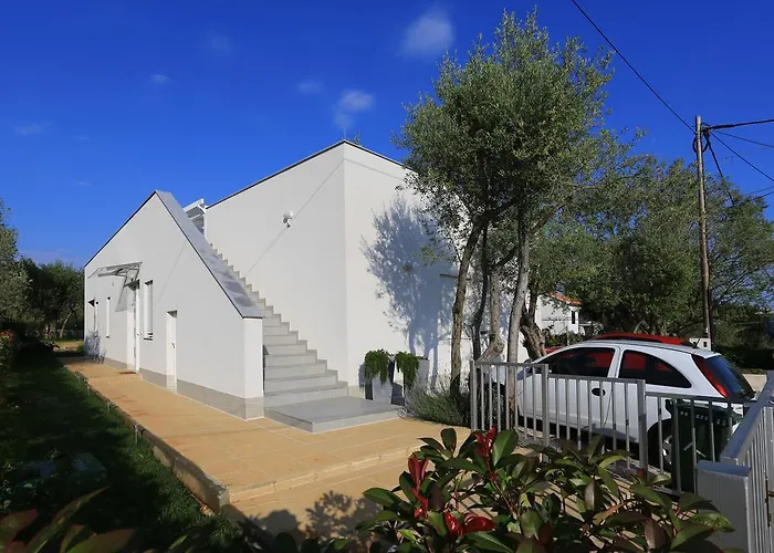 Tea Villa *