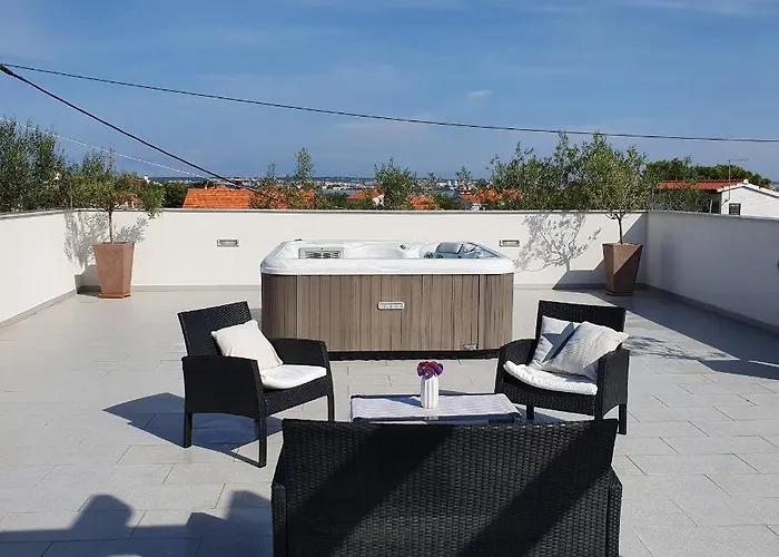Tea Villa *