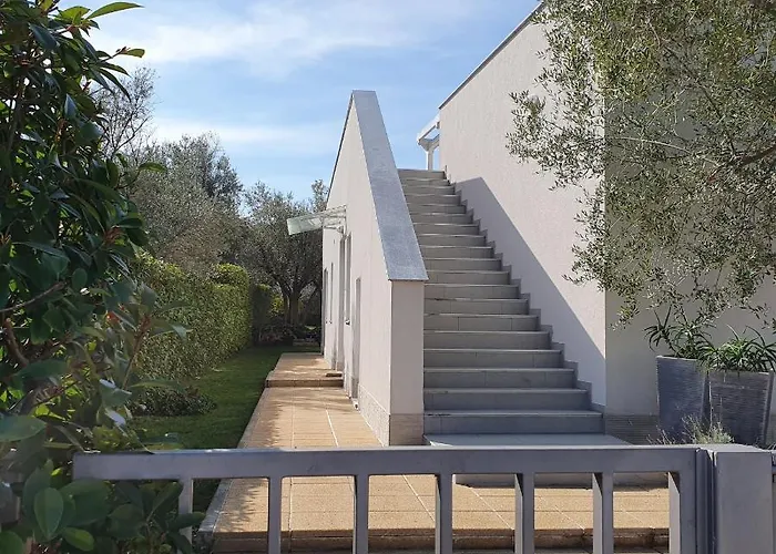 Tea Вилла Задар